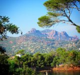 massif-cristallin-esterel-plage-camp-long